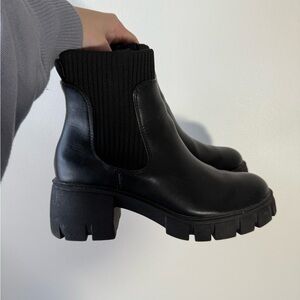 Universal Thread Black Chunky Ankle Boots